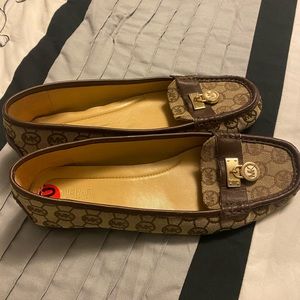 Michael Kors flats